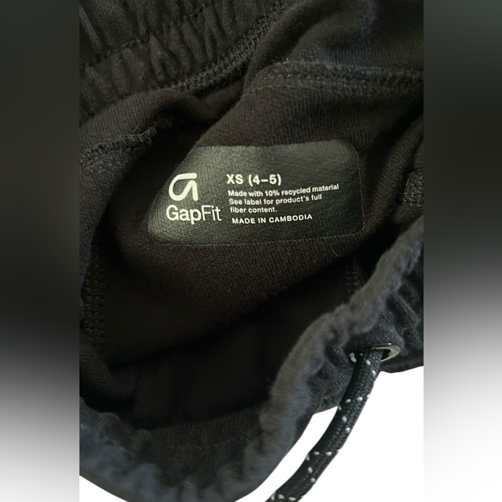 GapFit Boys Black Athletic Shorts - Picture 8 of 9